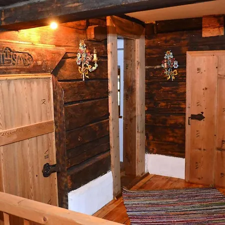 Casa vacanze In Near Mountain Lakes Weisspriach