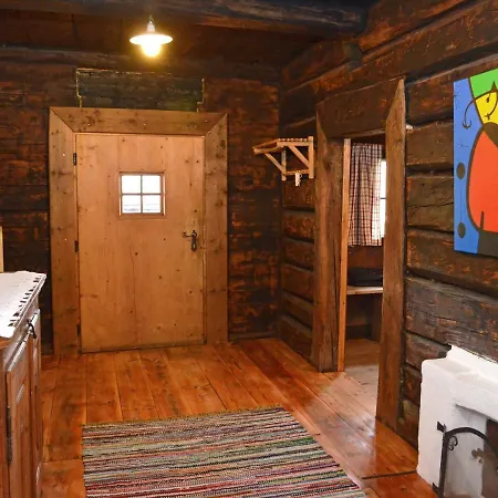 In Near Mountain Lakes بيت للعطل *