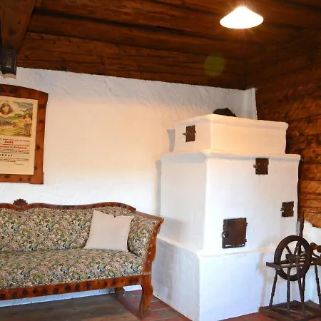 In Near Mountain Lakes بيت للعطل