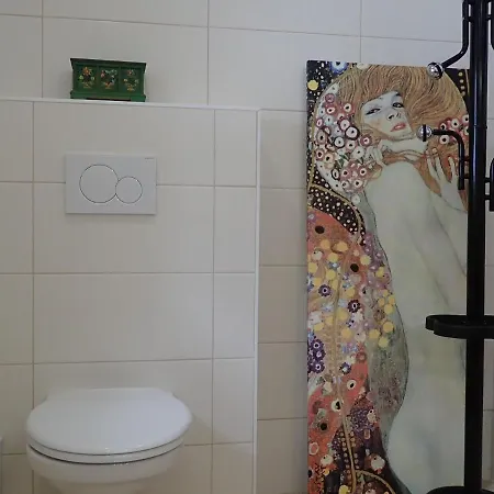 In Near Mountain Lakes * Weisspriach