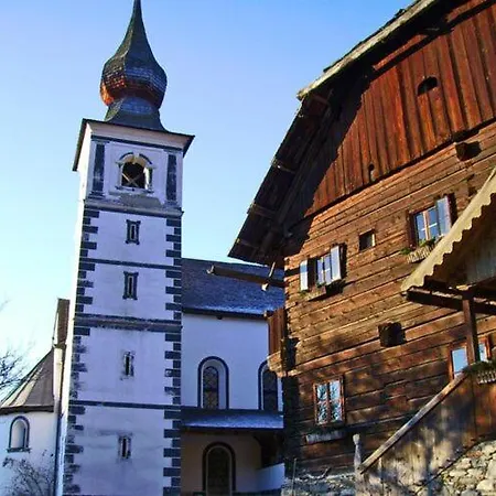 In Near Mountain Lakes بيت للعطل *